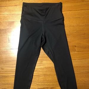 Old Navy Elevate Leggings, 7/8 length, Size M
